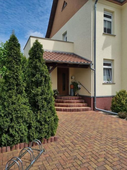 Ferienwohnung *Zur Weinbergstrasse* Lauta Exteriér fotografie