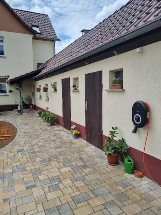 Ferienwohnung *Zur Weinbergstrasse* Lauta Exteriér fotografie